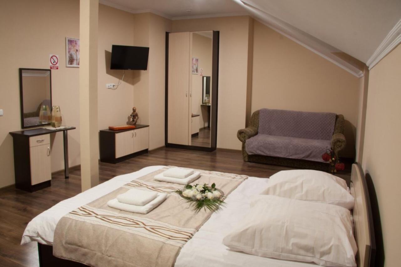 Hotel 7/24 Brovary Extérieur photo