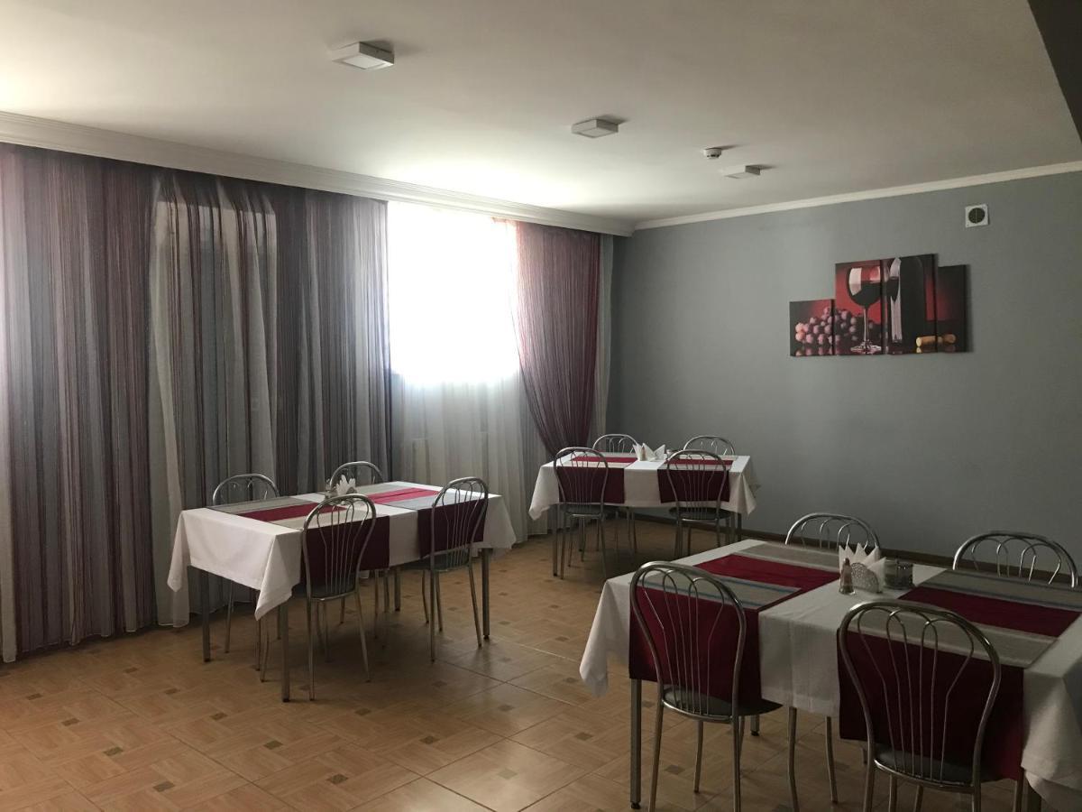 Hotel 7/24 Brovary Extérieur photo